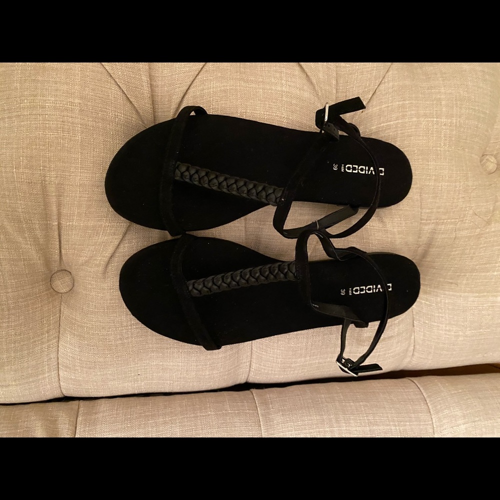 H&M Sandals - Picture 2 of 4